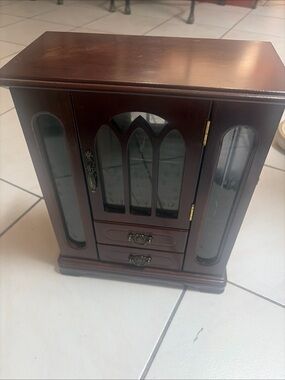 Vintage Wood Jewelry Box Table Top Rings Neclaces Bracelets Earrings